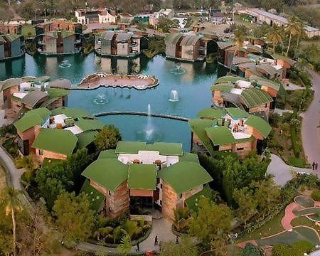 Neonz Resort & Club Ānand Extérieur photo