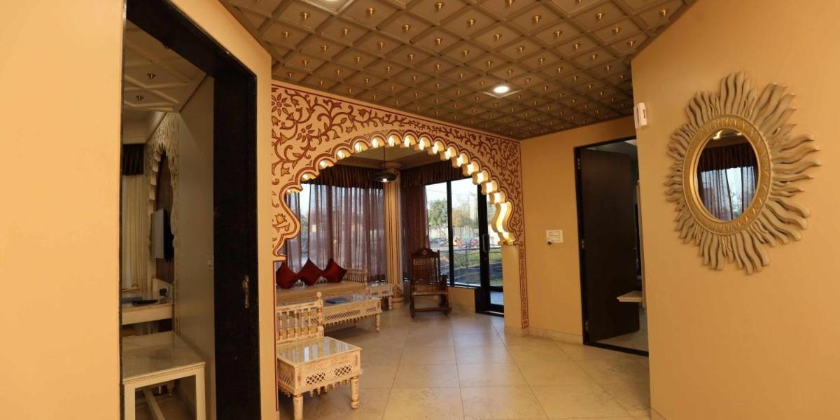 Neonz Resort & Club Ānand Extérieur photo