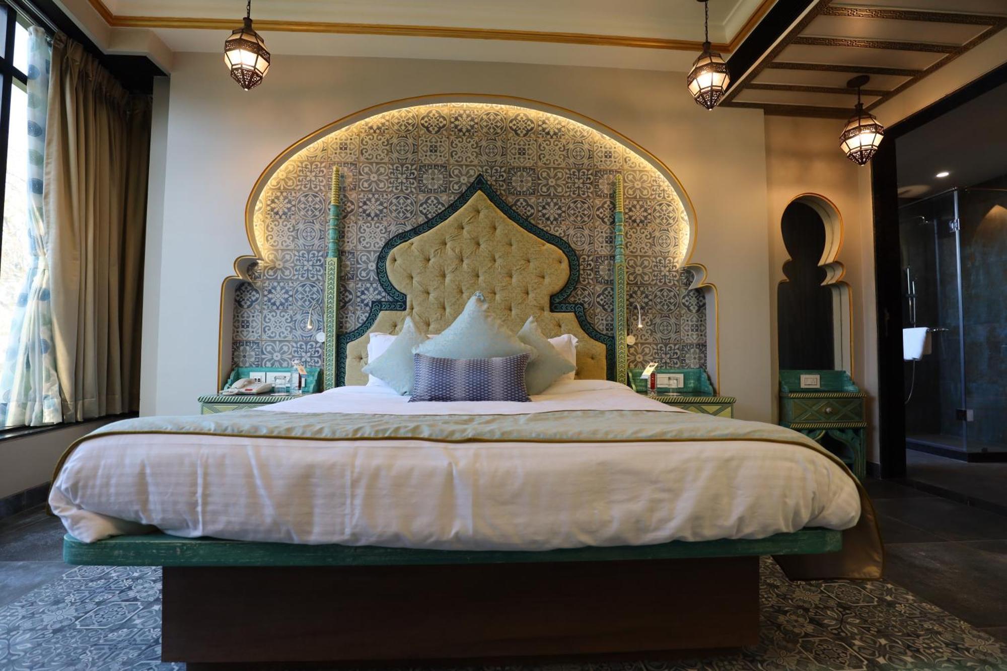 Neonz Resort & Club Ānand Extérieur photo